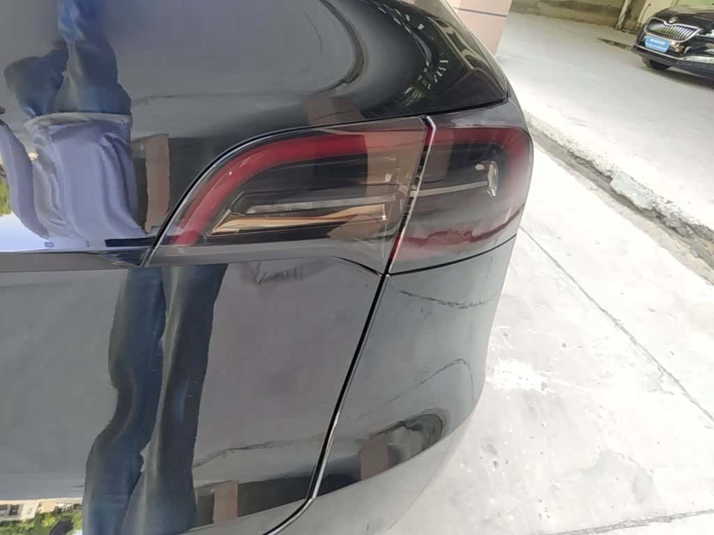 Tesla Model Y, 2023 8