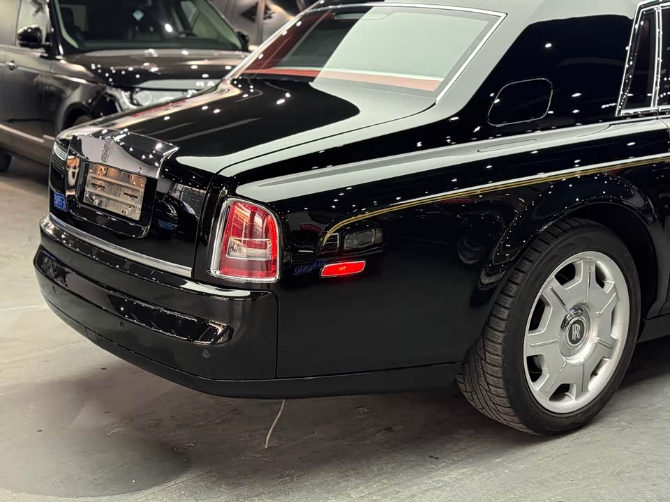Rolls-Royce Phantom