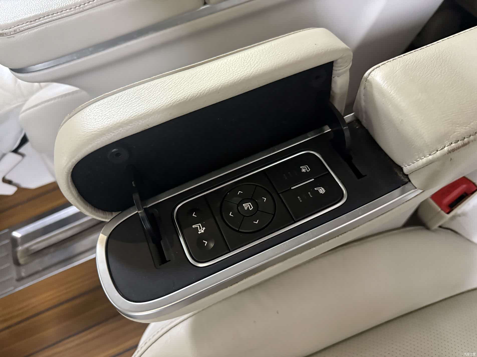 Trumpchi M8, 2018 12