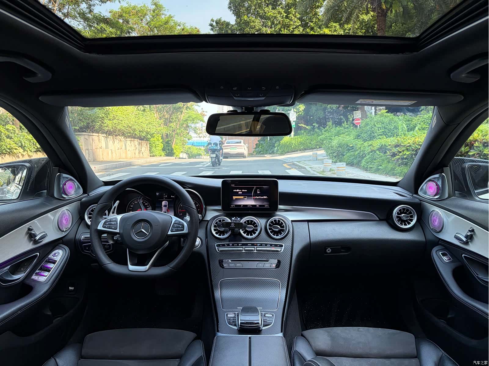 Mercedes-Benz C-Class, 2018 12