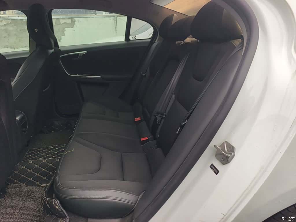 Volvo S60, 2016 15