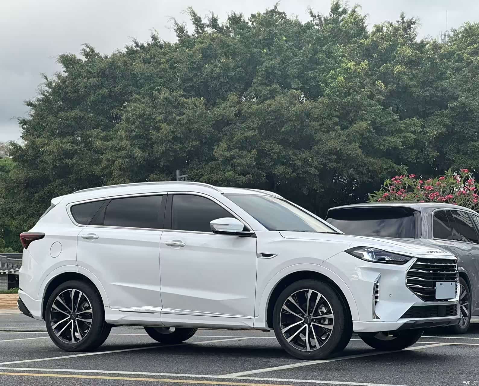 Jetour X70, 2022 3