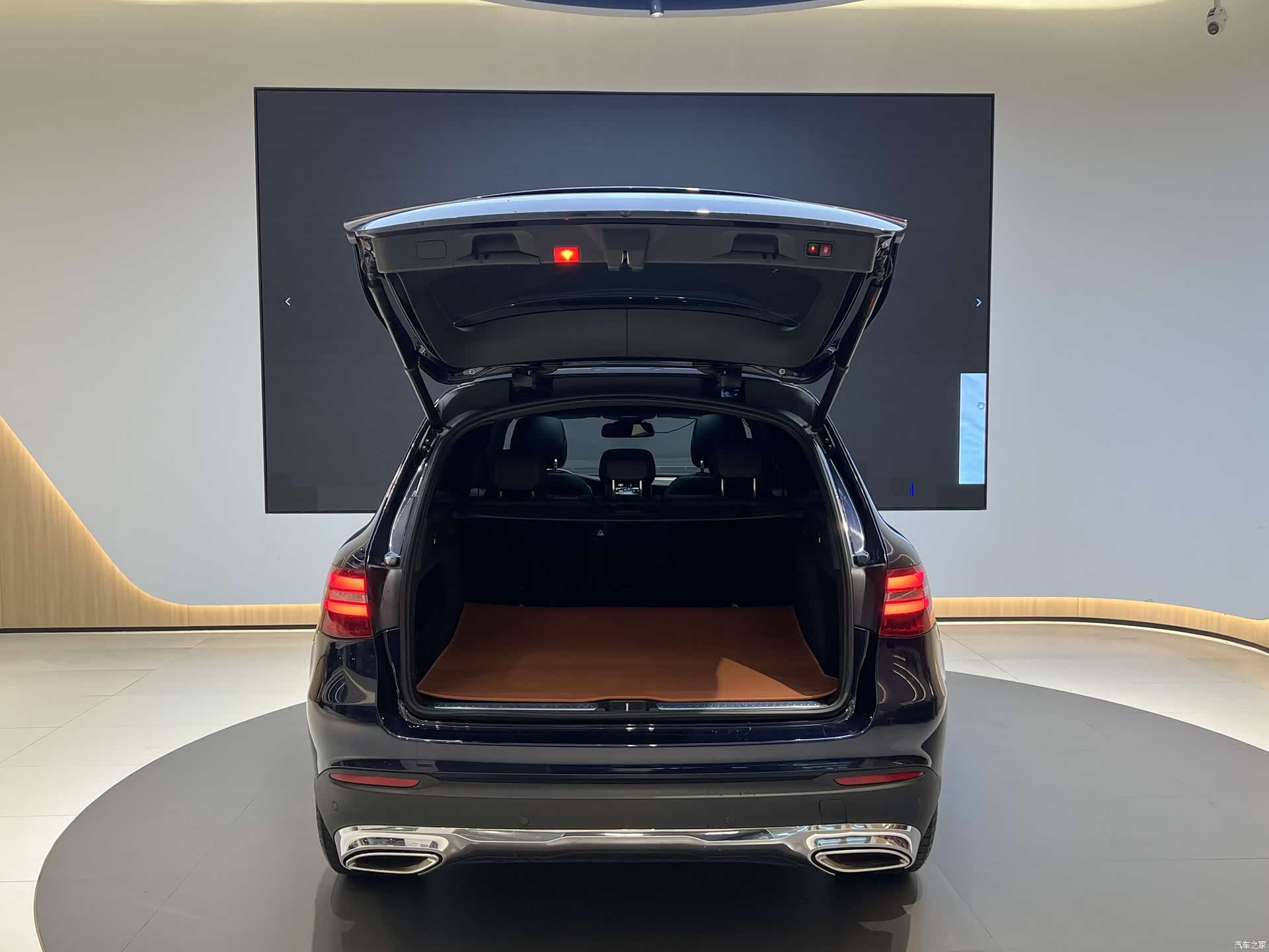 Mercedes-Benz GLC, 2016 14