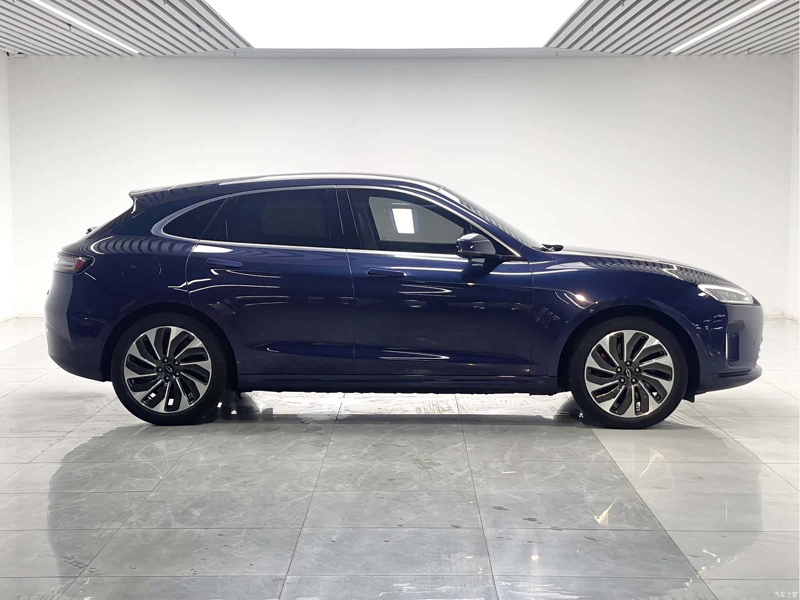 AITO M5, 2022 8