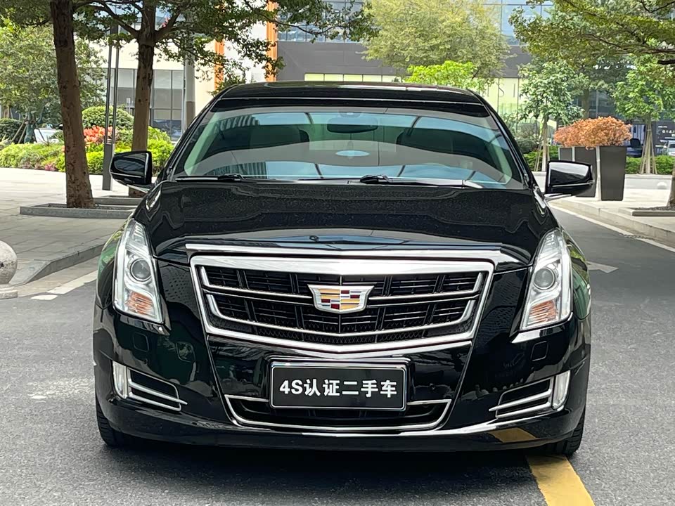 Cadillac XTS