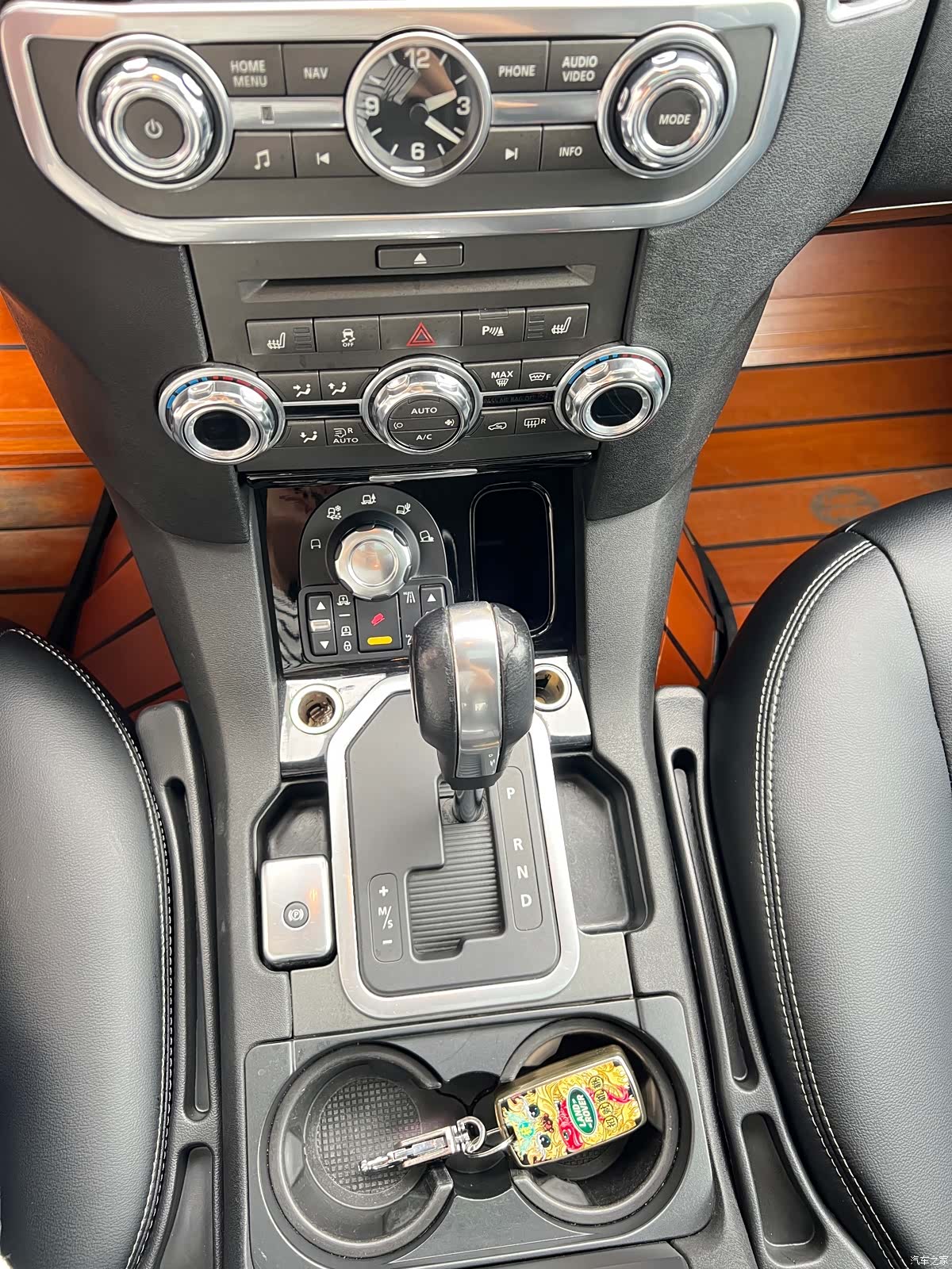 Land Rover Discovery, 2011 26