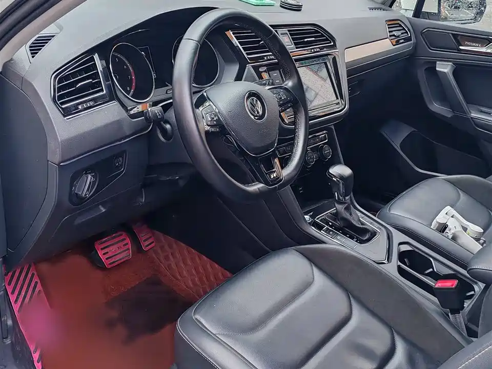 Volkswagen Tiguan L