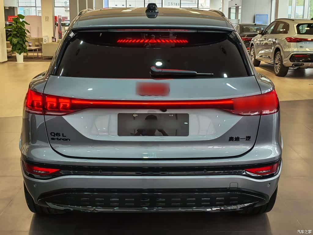 Audi e-tron, 2025 6
