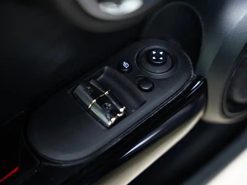 MINI JCW