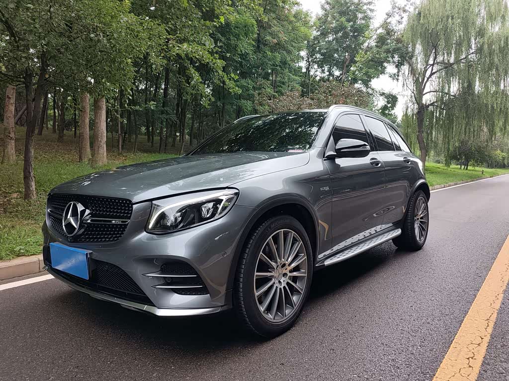 Mercedes-Benz GLC AMG