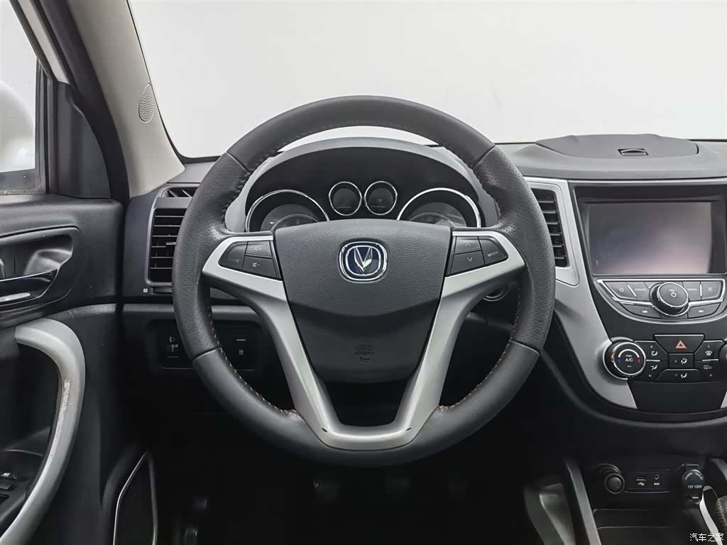 Changan CS35, 2016 11
