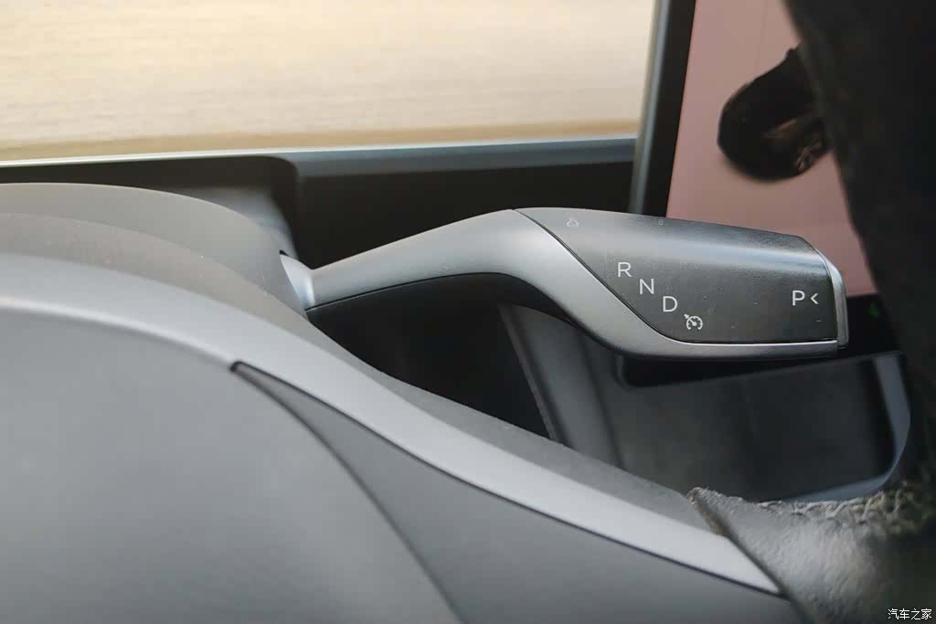 Tesla Model Y, 2021 16