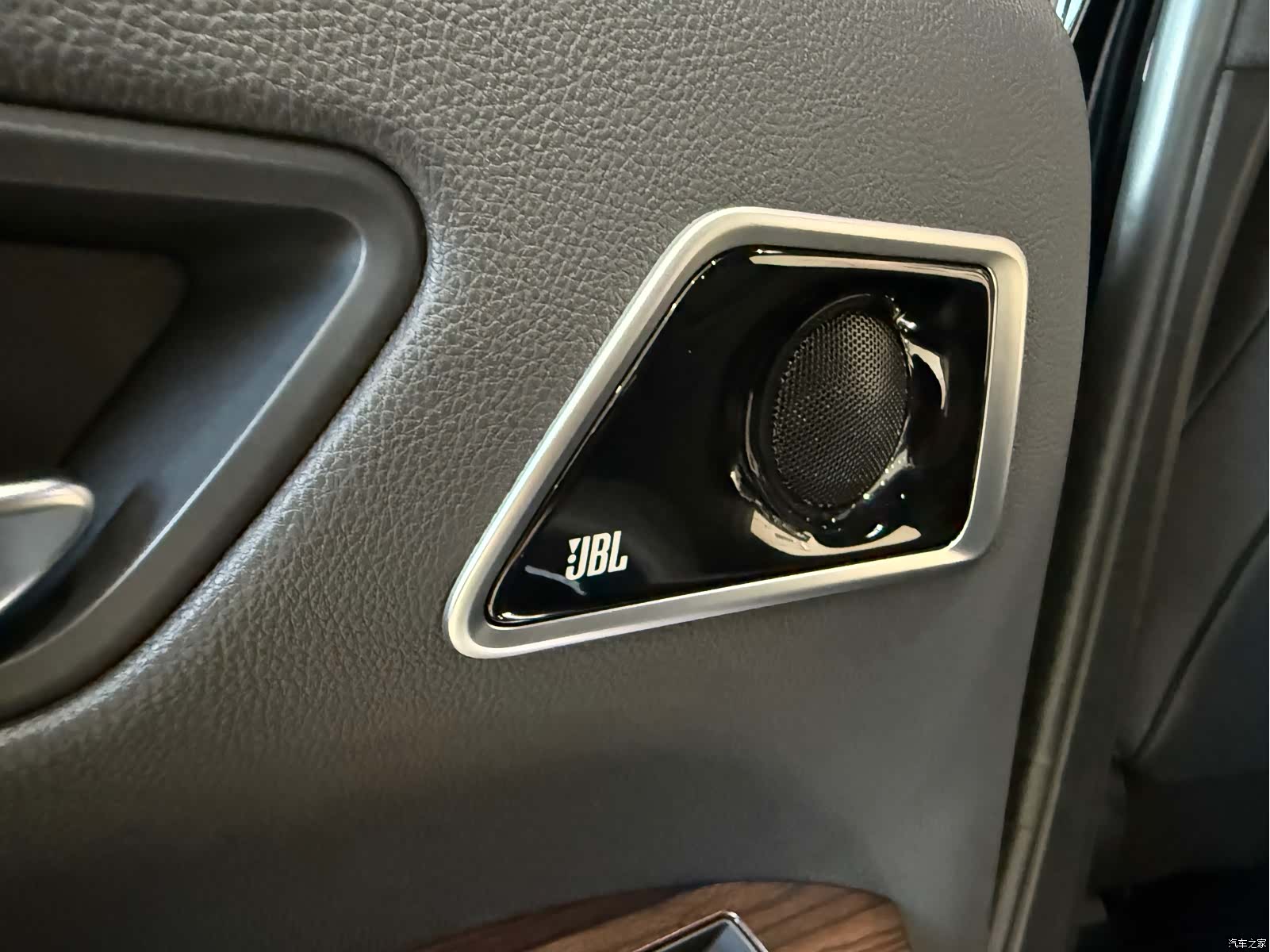 Toyota Land Cruiser, 2024 16
