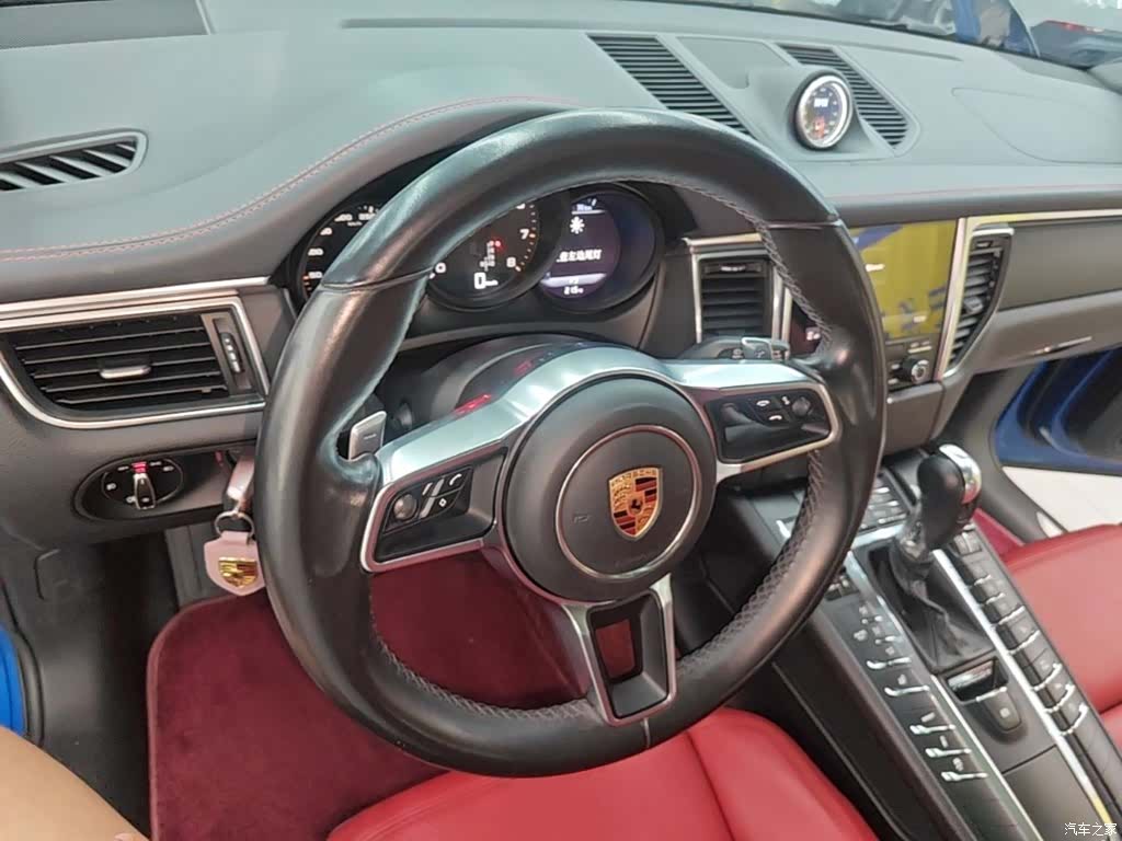 Porsche Macan, 2016 10