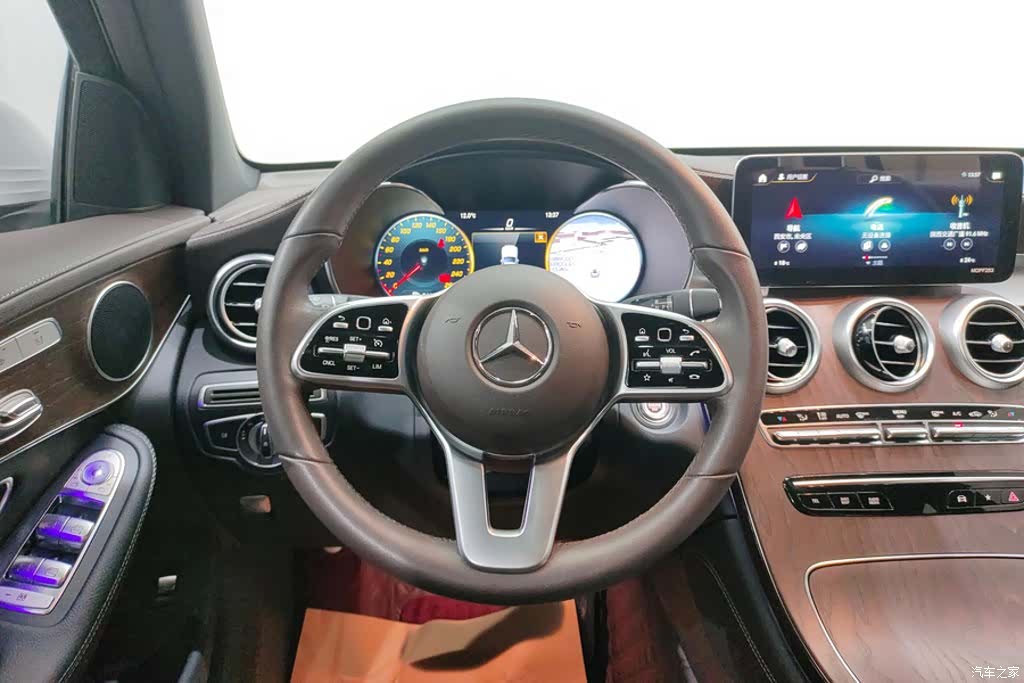 Mercedes-Benz GLC, 2020 15
