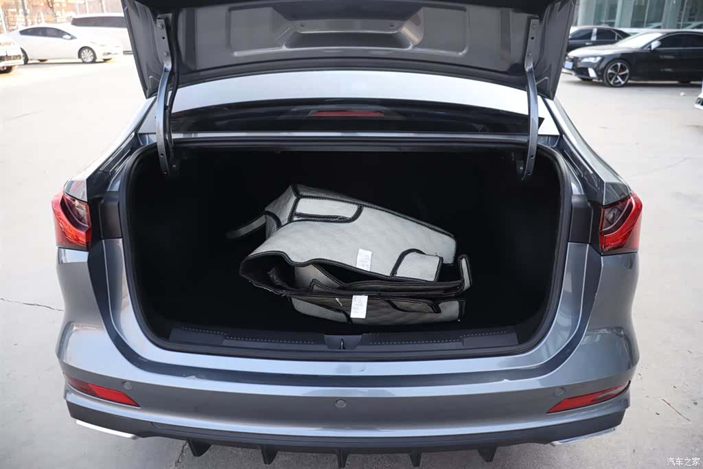 Roewe i5, 2024 22