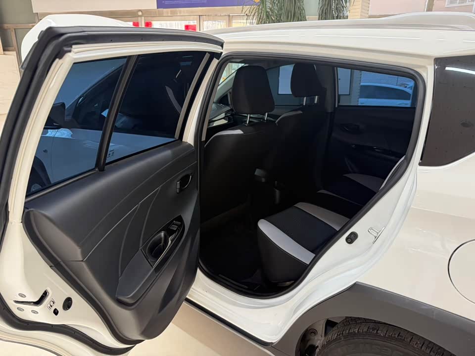 Toyota YARiS L Zhixuan