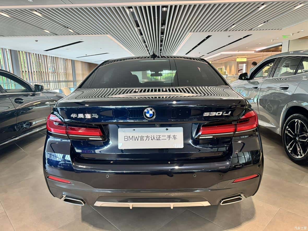 BMW 5 Series, 2023 4