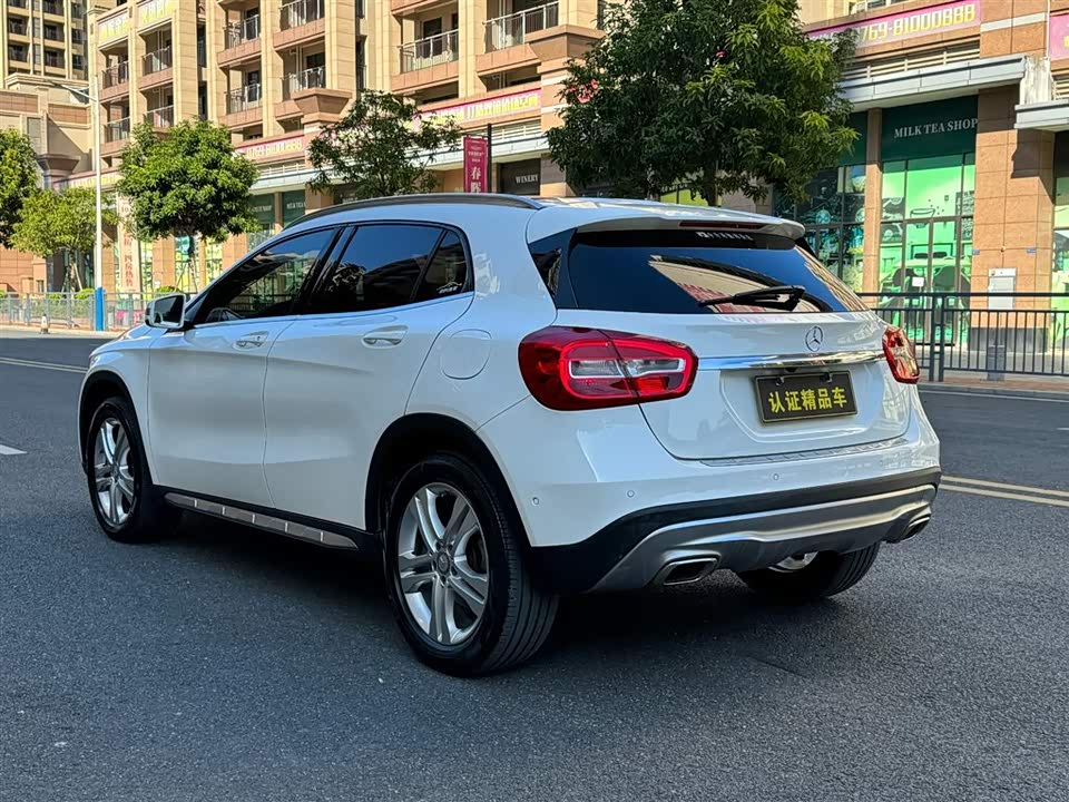 Mercedes-Benz GLA