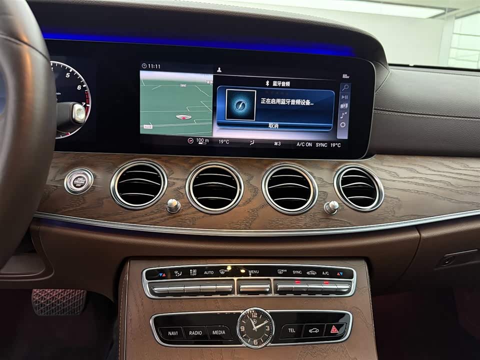 Mercedes-Benz E-class Mercedes-Benz E-class