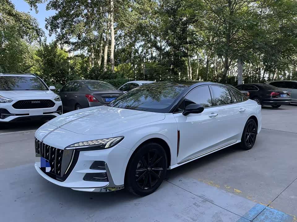 Hongqi H6