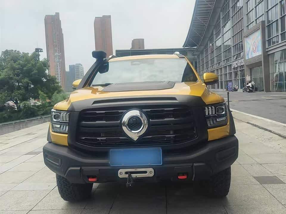 Great Wall Mountain and sea cannon