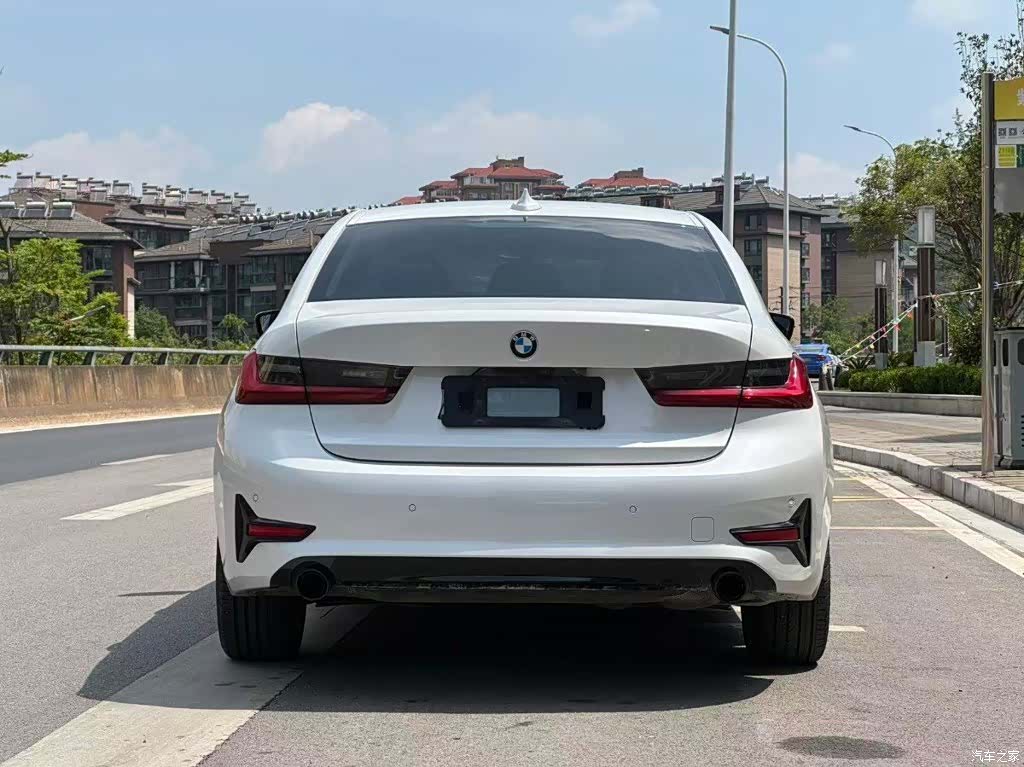 BMW 3 Series, 2022 8