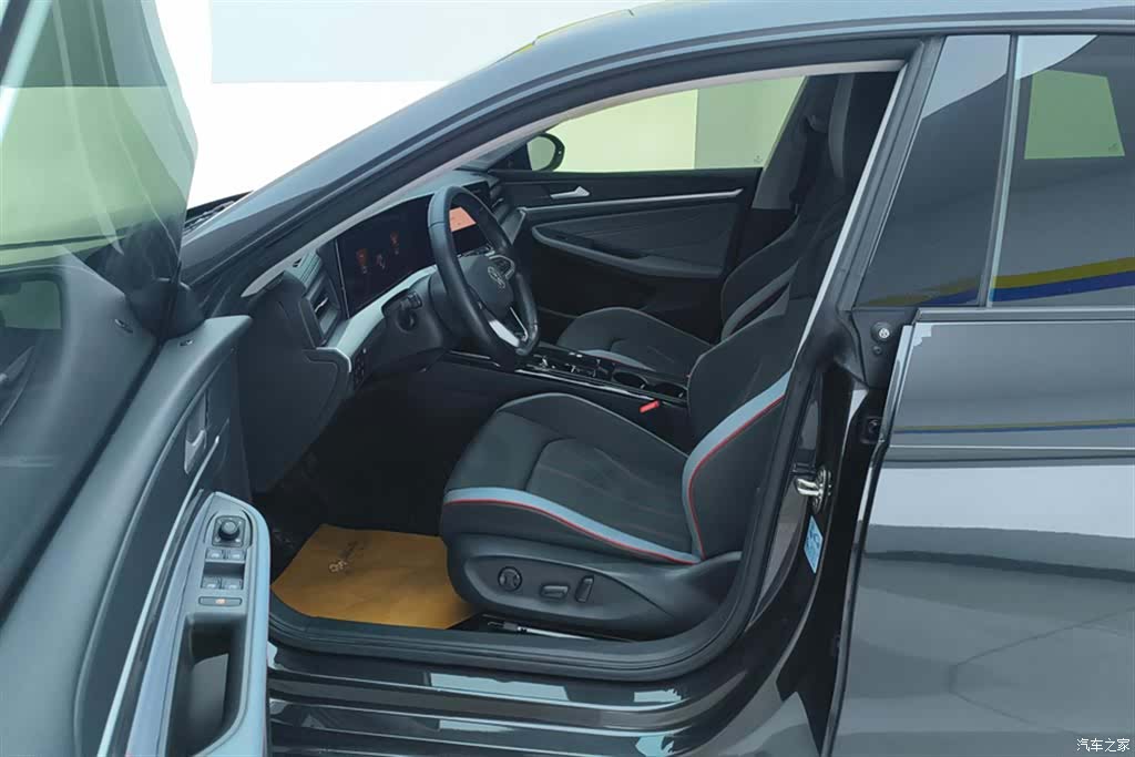 Volkswagen Lamando, 2023 9