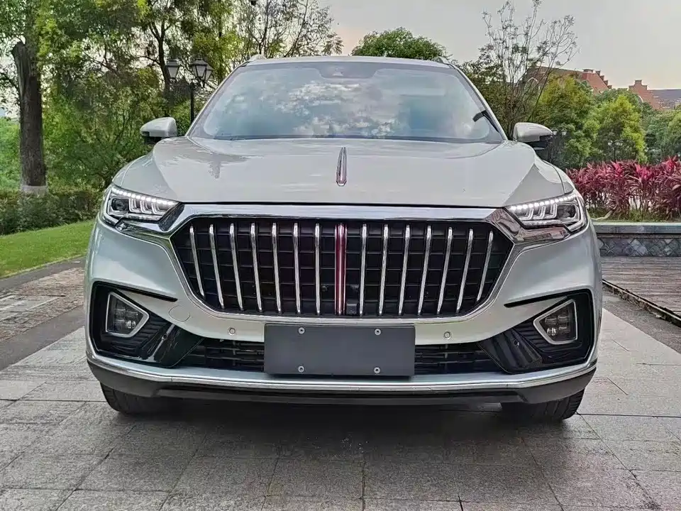 Hongqi HS5