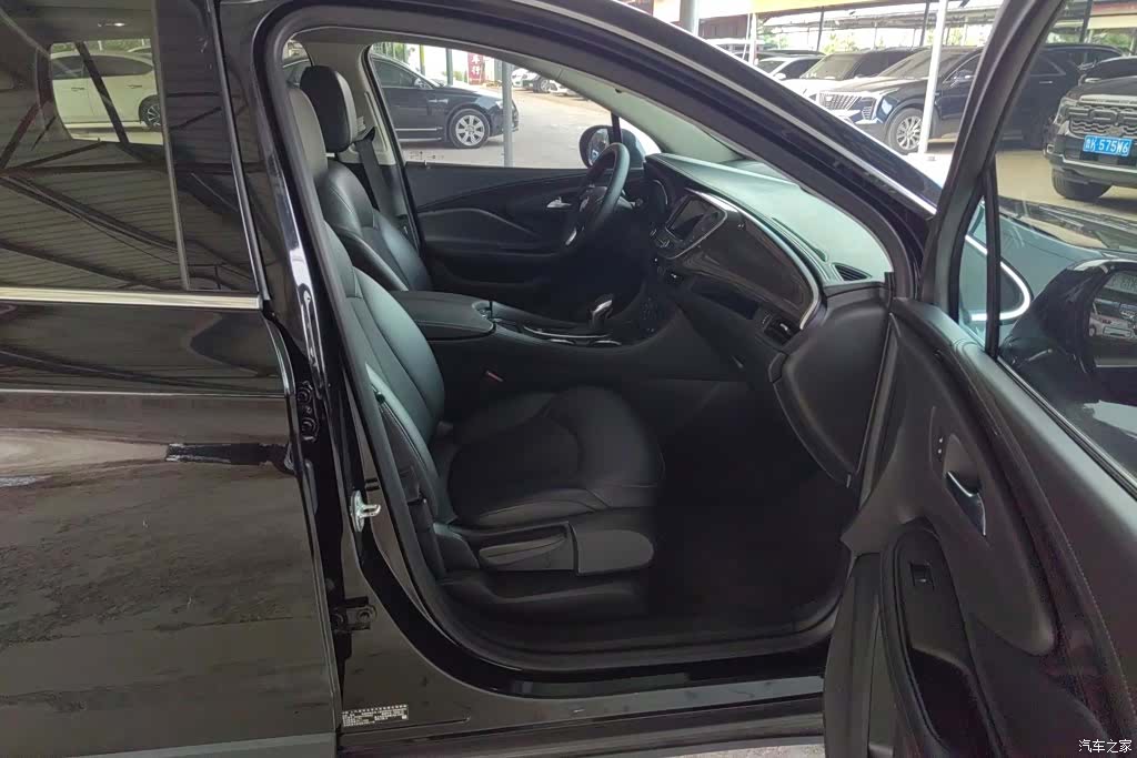 Buick Envision Plus, 2021 8