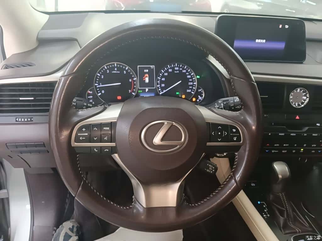 Lexus RX, 2017 11