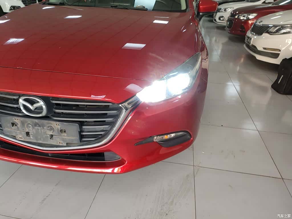 Mazda Mazda3, 2019 24