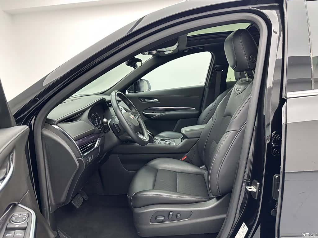 Cadillac XT4, 2022 19