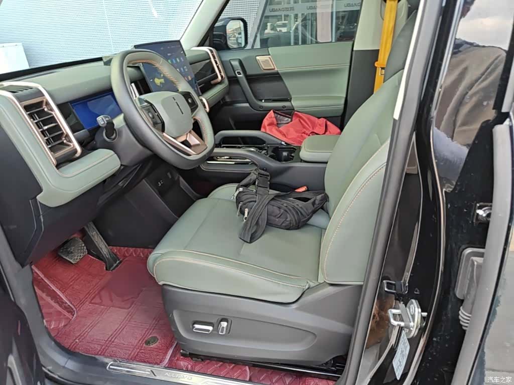 Chery iCAR, 2025 15