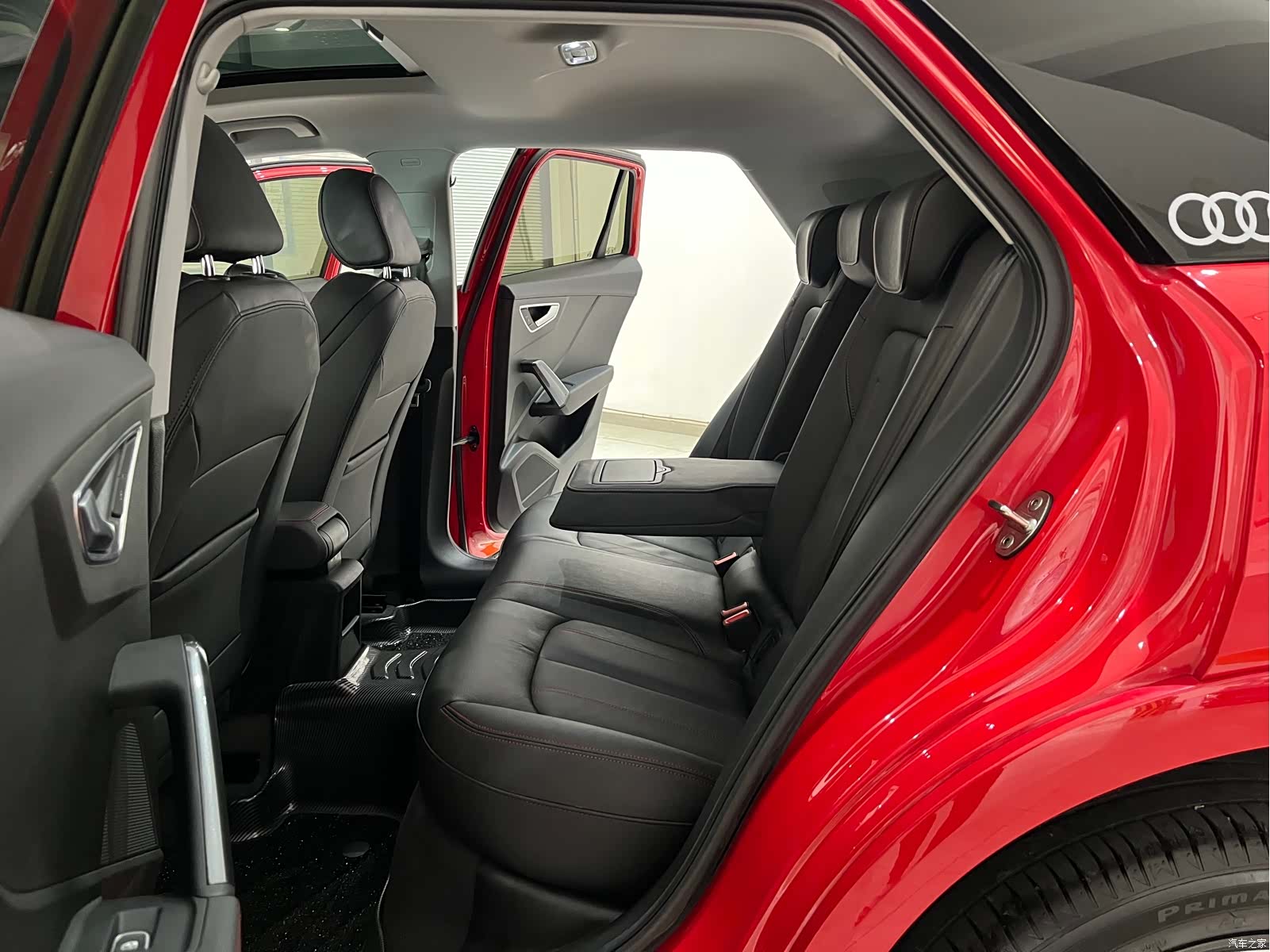 Audi Q2L, 2022 9