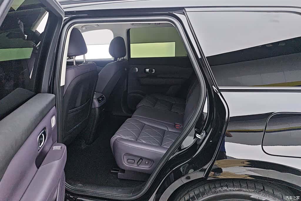 Leapmotor C16, 2026 11