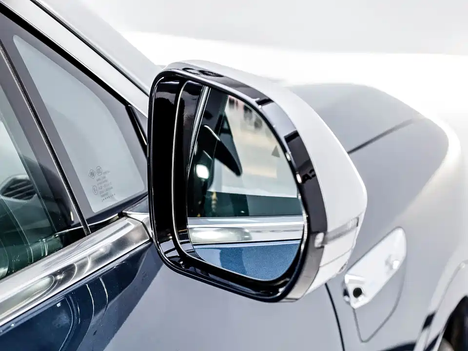 AITO Ask the world M9