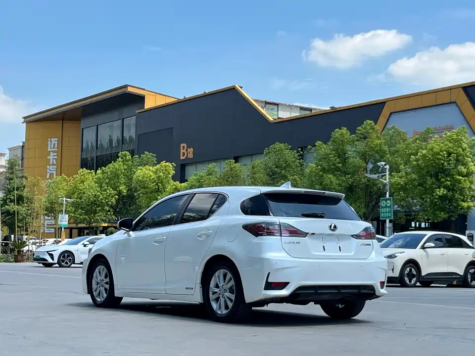 Lexus CT