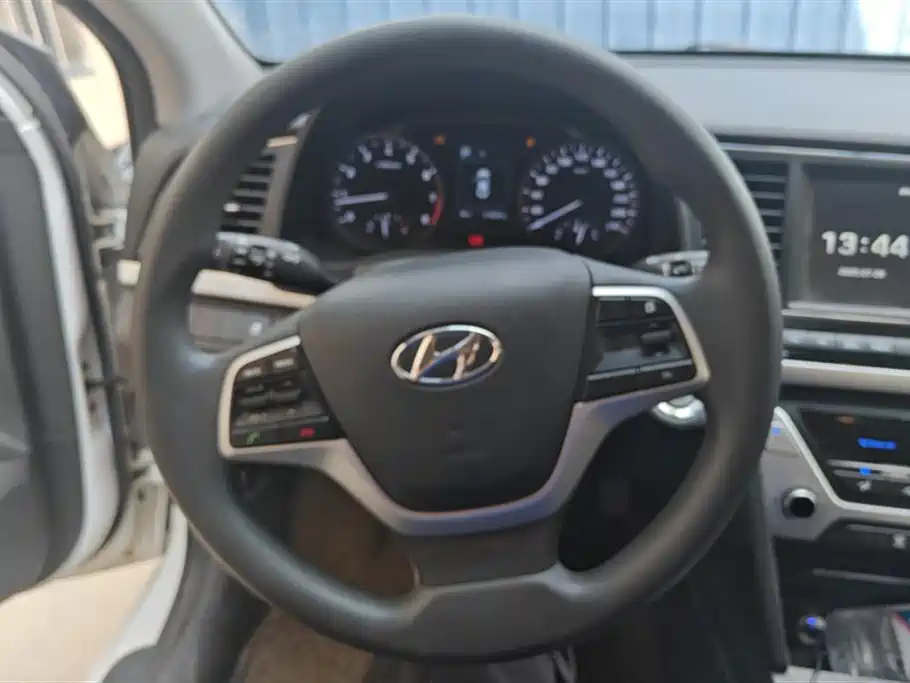 Hyundai Lead