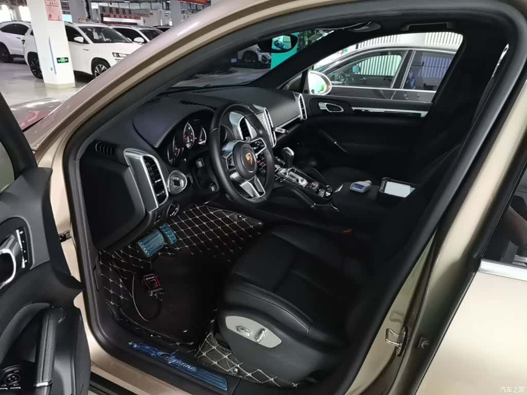 Porsche Cayenne, 2017 15