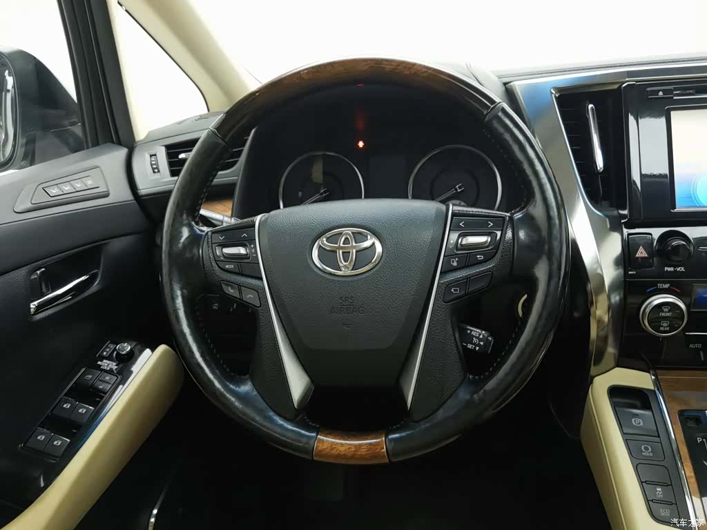 Toyota Alphard, 2017 11