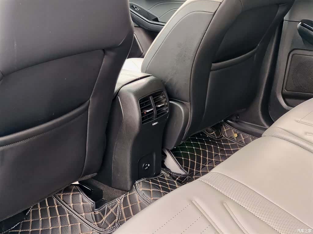 Ford Escape, 2023 9
