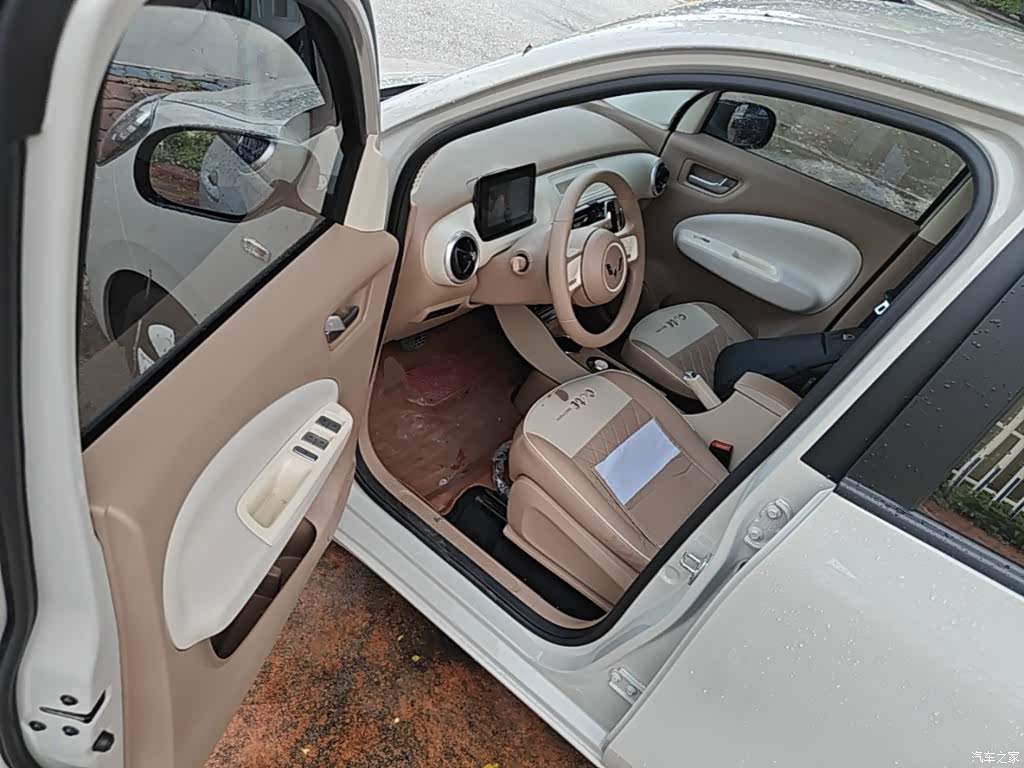Wuling MINIEV, 2025 12