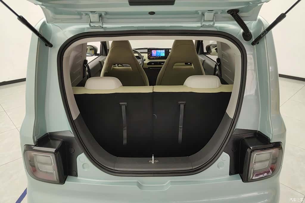 Geely Panda, 2023 4