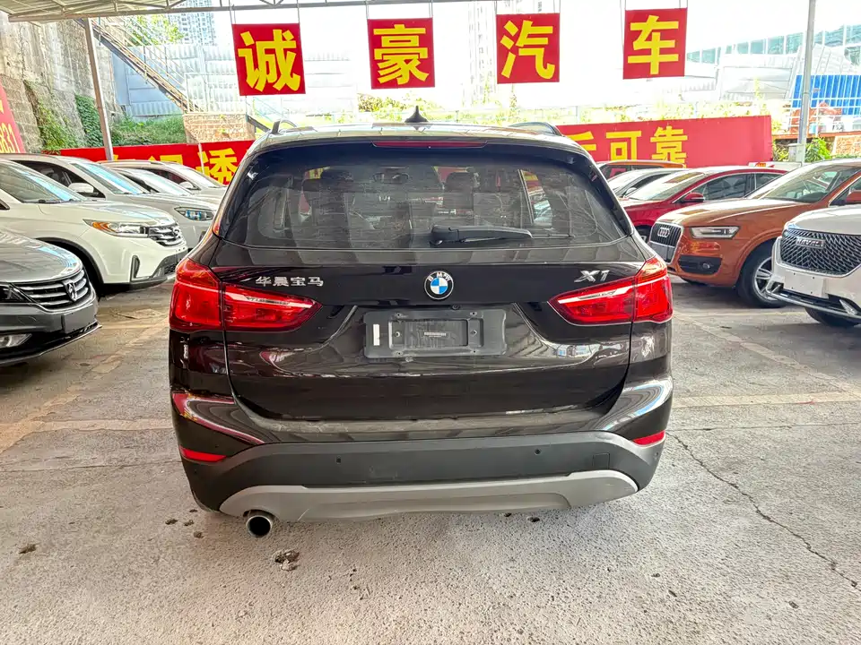 BMW X1