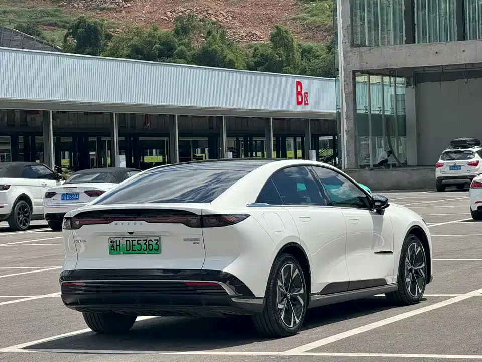 Mazda EZ-6