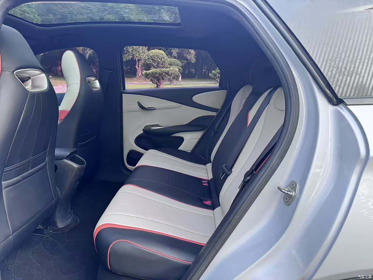 BYD Dolphin, 2022 6