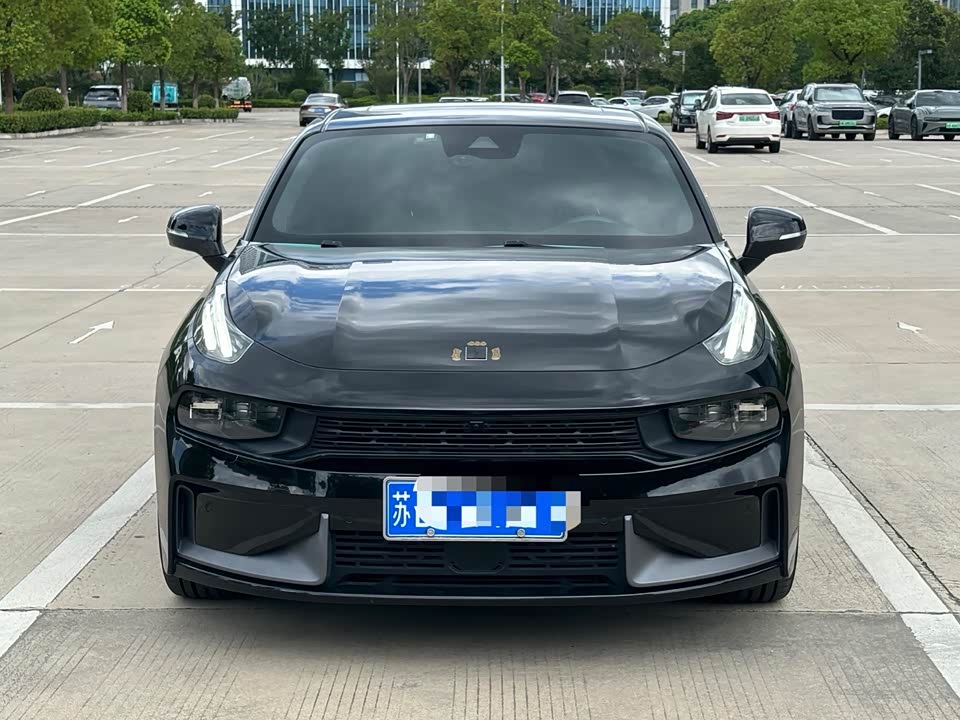 Lynk & Co 03 Lynk & Co 03