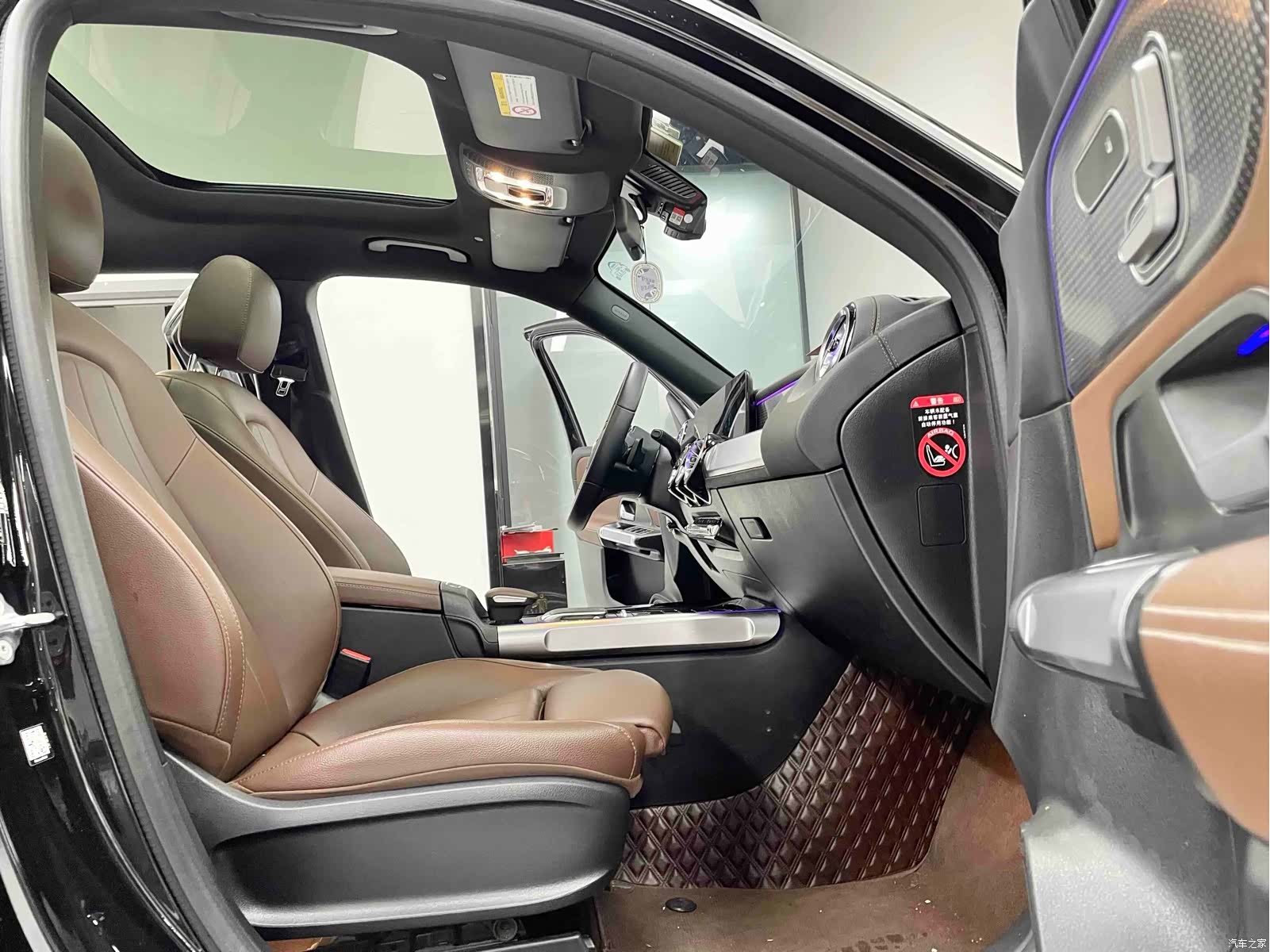 Mercedes-Benz GLB, 2023 12