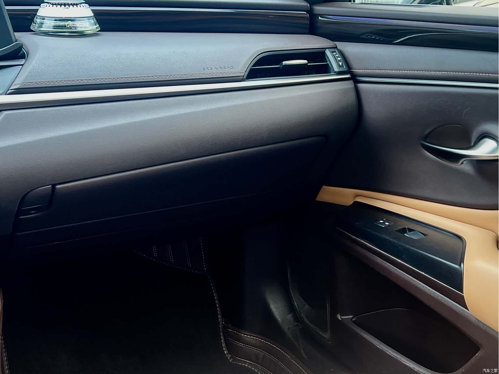 Lexus ES, 2018 16